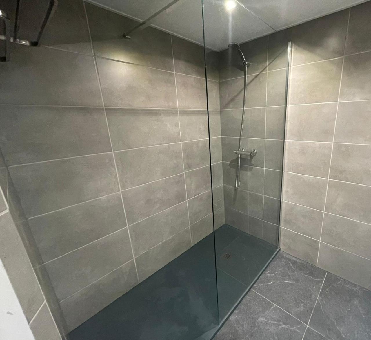Edificio Gijon Newly Renovated Two-Bedroom Apartment Benidorm Extérieur photo