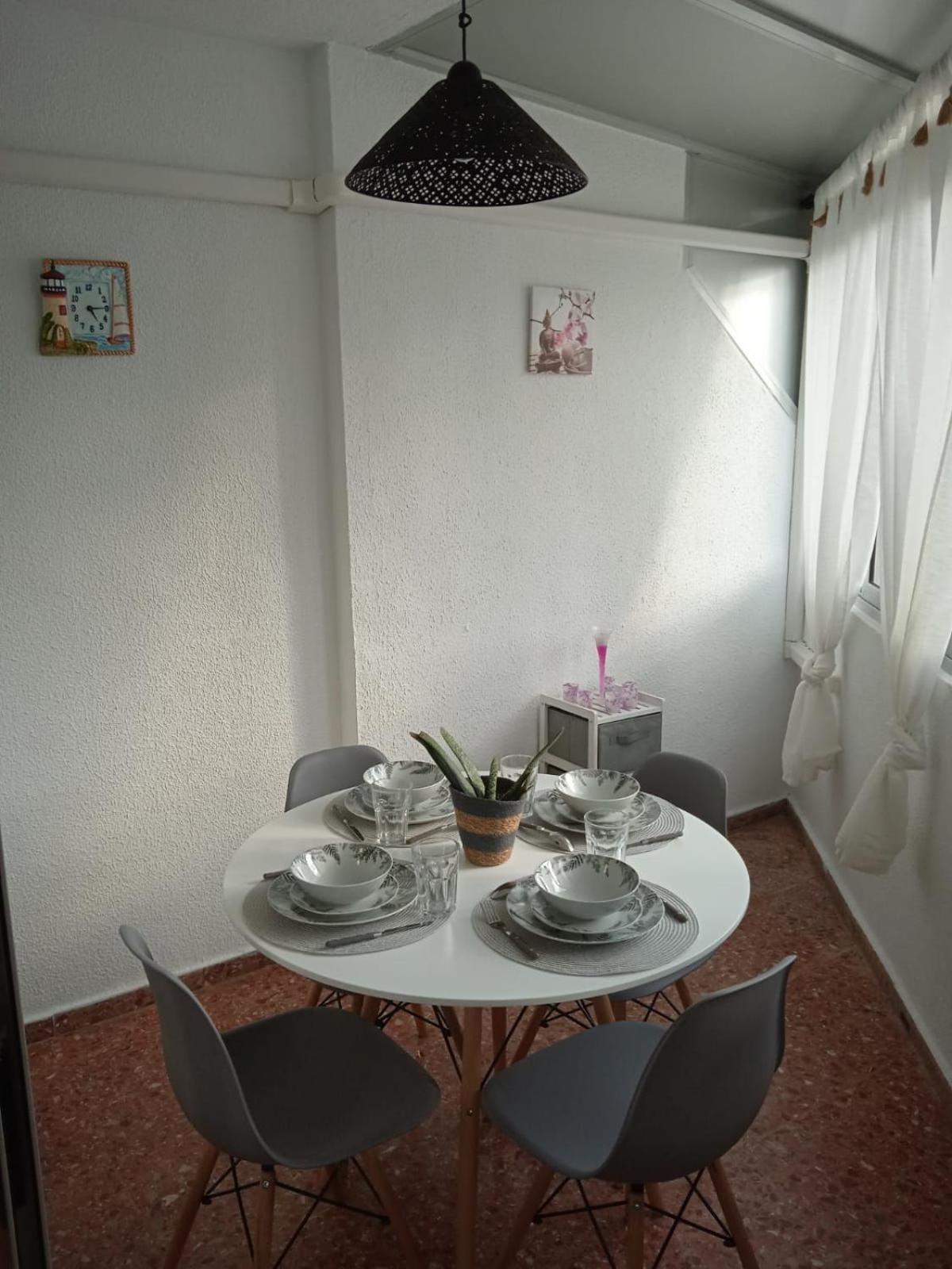 Edificio Gijon Newly Renovated Two-Bedroom Apartment Benidorm Extérieur photo